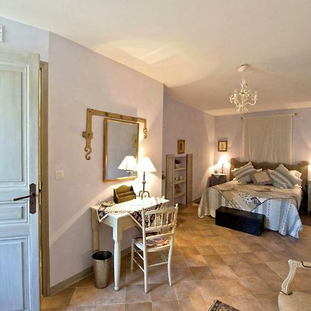 Le Clos Des Freres Gris Bed & Breakfast Aix-en-Provence Exterior photo