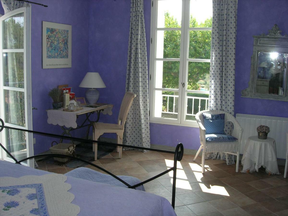 Le Clos Des Freres Gris Bed & Breakfast Aix-en-Provence Exterior photo